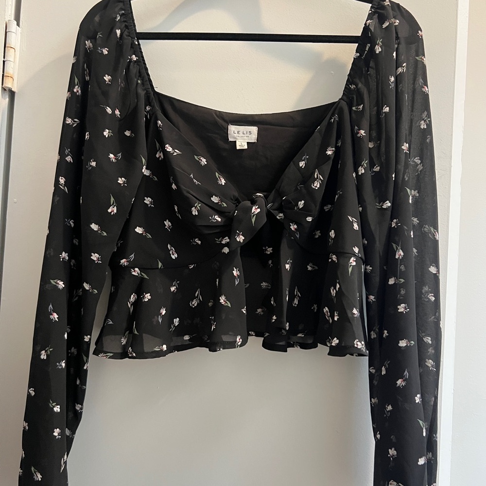Le Lis Black Floral Tie-Front Peplum Crop Blouse